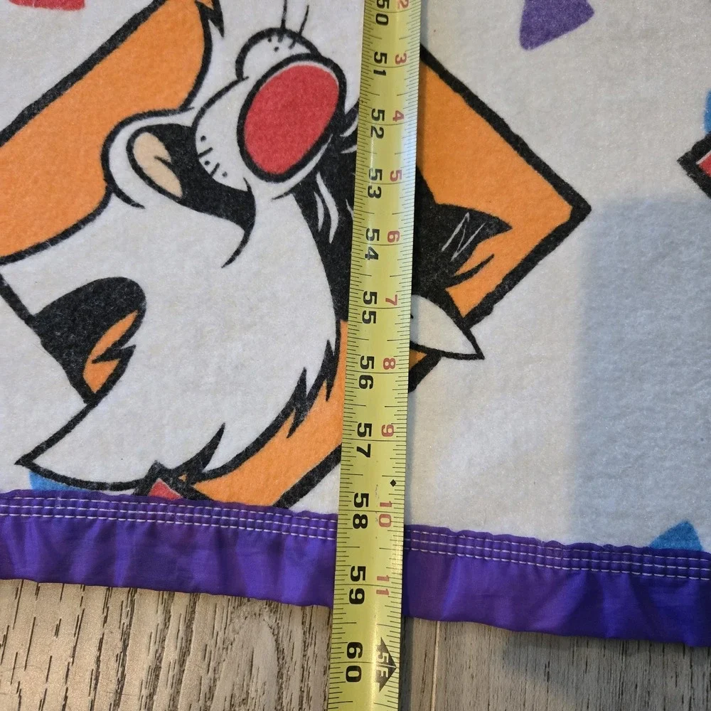 Vintage Looney Tunes 1994 Toddler‎ Throw Blanket Bedspread 44x59